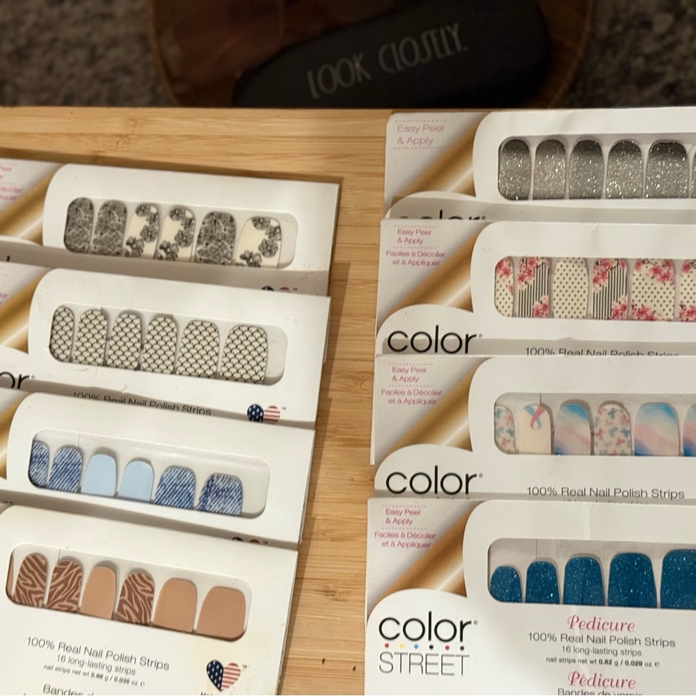 Color street nail polish strips set of 8